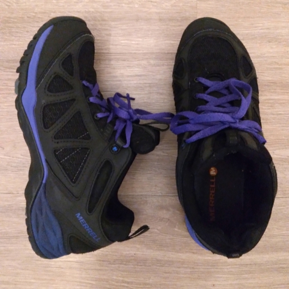 Merrell trail runners - Picture 4 of 11